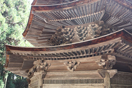 安楽寺八角三重搭