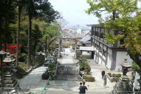 伊奈波神社