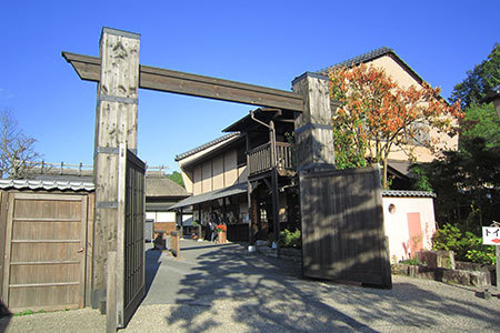 伊那谷道中かぶちゃん村