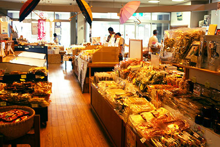 きりら坂下店内
