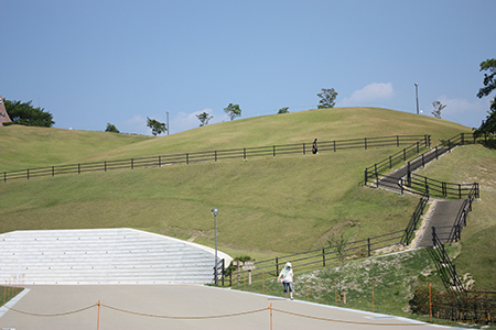 鞍ヶ池公園美しの塔
