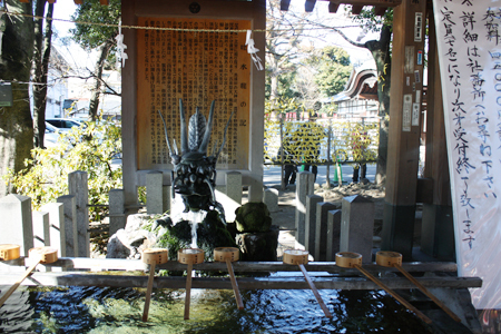 真清田神社手水舎