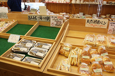 道の駅おばあちゃん市・山岡