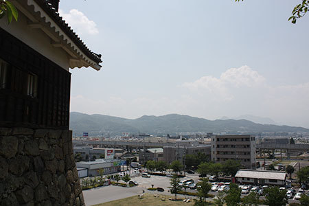 上田城からの上田市の眺め